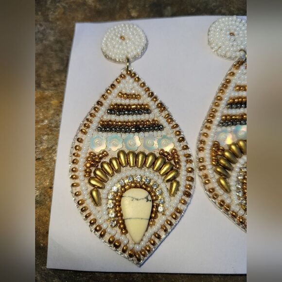 White Seed Beaded Fish Eyed Earrings in Goldtone - Picture 2 of 9